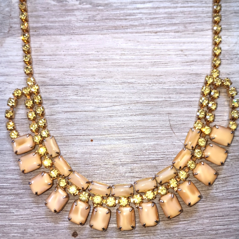 Vintage Women's Choker Necklace